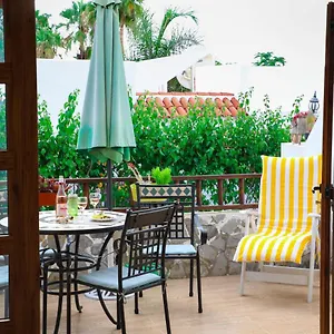 https://los-geranios-close-to-beach-puerto-colon-yellowcat-2.adeje-hotels.com